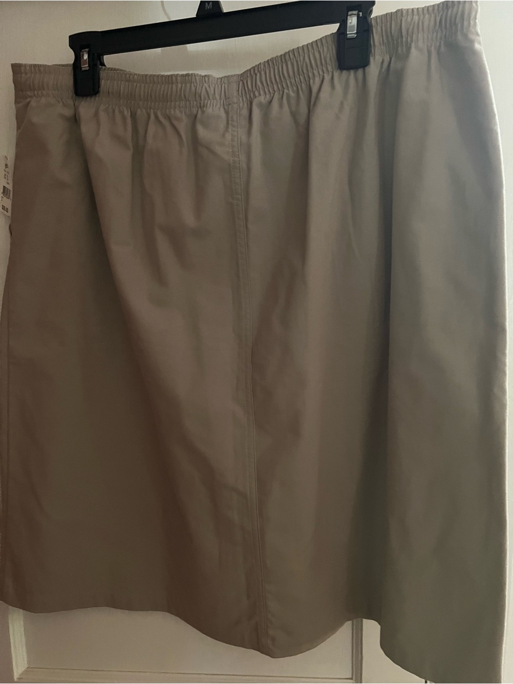 Women’s Elastic-Waist A-Line Skirt in Taupe